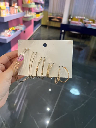 پک گوشواره حلقه‌ای از برند H&M